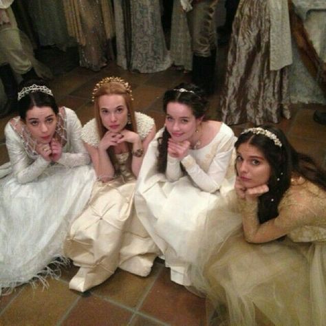 Reign Cast, Reign Tv Show, Marie Stuart, Reign Mary, Anna Popplewell, Reign Fashion, Reign Dresses, Mary Stuart, Adelaide Kane