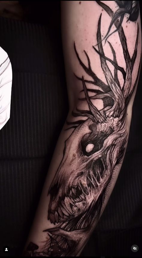 Gore Tattoo Design, Deer Skull Back Tattoo, Dark Masculine Tattoos, Creepy Blackwork Tattoo, Deer Tattoo Designs For Men, Dark Neo Traditional Tattoo, Wendigo Tattoo Design, Skinwalker Tattoo, Dark Owl Tattoo