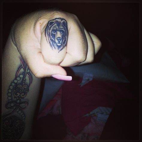 Bear finger tattoo!!! Bear On Hand Tattoo, Bear Finger Tattoo, Bear Hand Tattoo, Logan Tattoo, Elephant Stuff, Bear Tattoo Designs, Bear Tattoos, Bear Tattoo, Finger Tattoo