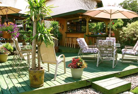 Margaritaville Backyard, Backyard Beach, Backyard Makeover, Outdoor Landscaping, Pool Landscaping, Backyard Landscaping Designs, Backyard Landscaping, Patio Umbrella, Landscape Design