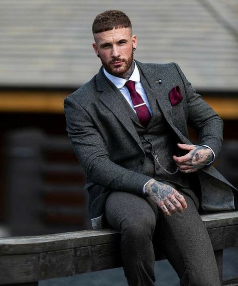 Men’s fall flannel outfits 20 ideas: An exhaustive guide for fashionable men 3 Piece Suit Men, Brown Tweed Suit, Formal Wedding Suit, Grey Tweed Suit, Mens 3 Piece Suits, Grey Suit Men, Tweed Wedding Suits, Stylish Mens Suits, Fall Suit