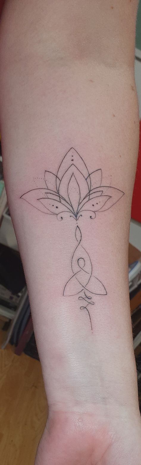 Mother Daughter Symbol Tattoos Ideas, Celtic Mother Of 3 Tattoo Ideas, Mother Daughter Unalome Tattoos, New Beginning Lotus Tattoo, Symbolic Mother Daughter Tattoos, Mother Celtic Tattoo, Celtic Mother Tattoos Daughters, Mother And Daughter Celtic Tattoo, Lotus Flower Mother Daughter Tattoo