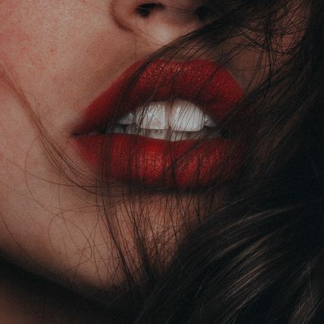 Smeared Lipstick, Lipstick Aesthetic, Romance