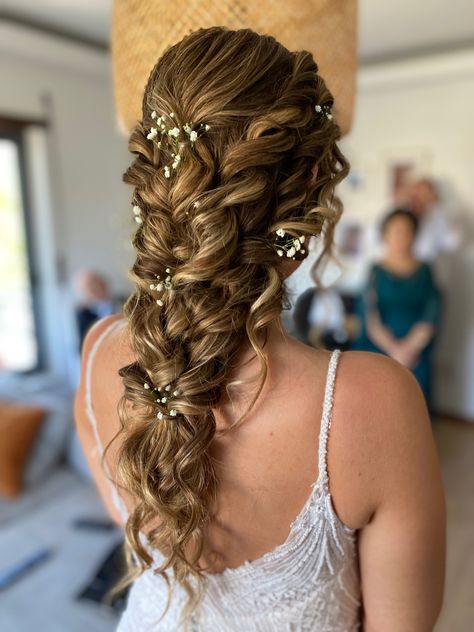 Greek goddess hairstyle, fairy hair, mermaid braid, fairy braid, deconstructed braid Two Braids Wedding Hair, Bride Braids Hairstyles, Very Long Wedding Hair, Wedding Hair Whimsical, Fairytale Braids, Bridal Braids For Long Hair, Bridal Hair Braids, Fairytale Hairstyles, Ethereal Hairstyles