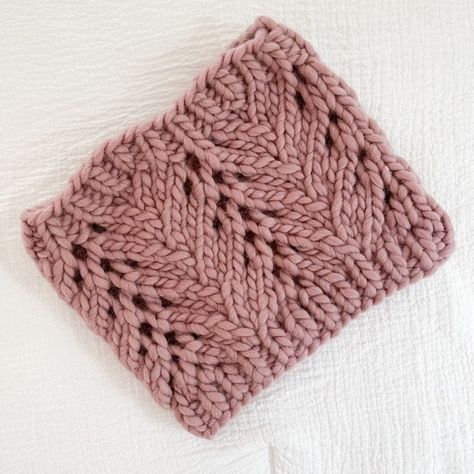 Simple Chunky Lace Cowl Knitting Pattern + Tutorial — Ashley Lillis Ashley Lillis, Patons Classic Wool, Cowl Knitting, Chunky Knitting Patterns, Cowl Knitting Pattern, Pattern And Texture, Cowl Pattern, Pattern Tutorial, Circular Knitting