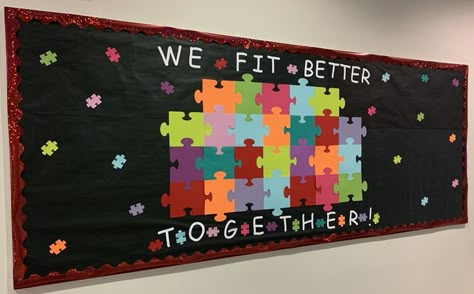 Puzzle Bulletin Boards, Neon Classroom Decor, Preschool Door Decorations, Kindergarten First Week, Teacher Door Decorations, Puzzle Piece Crafts, Transition Activities, Teacher Bulletin Boards, Preschool Bulletin