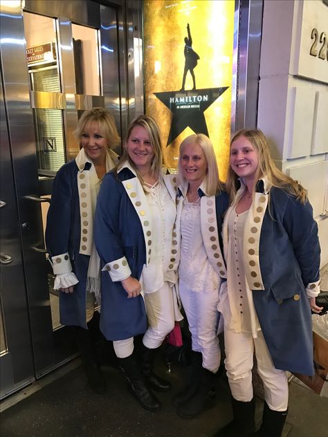 Hamilton Costume - American Revolution jackets. Using Simplicity pattern 6739 (from 1976), I made jackets for friends and myself to attend Hamilton musical. We each added our own off white shirts, pants and black boots. #hamilton #broadway #costume #handmade #americanrevolution #hamiltoncostume #newyork #theatre #theatregoers #nyc #broadwaybabes Hamilton Costume, Teacher Halloween Costumes, John Laurens, Hamilton Broadway, Bridesmaid Ideas, History Teacher, Hamilton Musical, Teachers Halloween, Kids Projects