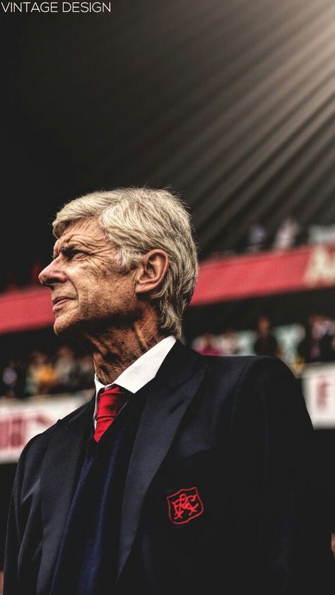 The Boss Arsen Wenger, Wenger Arsenal, Soccer Images, Patrick Vieira, Dennis Bergkamp, Arsenal Wallpapers, Football Coaches, Arsene Wenger, Fifa Football