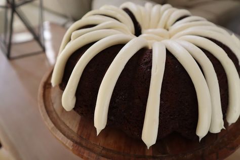 Chocolate Bundt Cake With Cream Cheese Frosting, Chocolate Chip Bundt, Cream Cheese Bundt Cake, Chocolate Chip Bundt Cake, Cream Cheese Frosting Cake, Devils Food Cake Mix Recipe, Nothing Bundt Cakes, Chocolate Bundt, Yummy Deserts