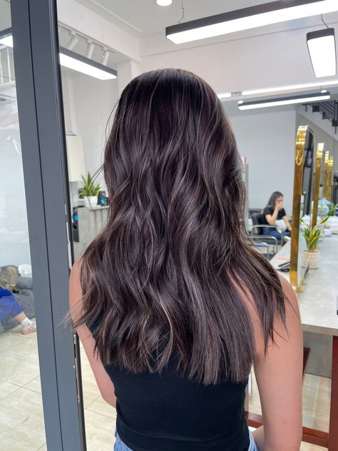 #hair #hairstyles #haircut #hairdye #brownhairbalayage #brownhaircolors #highlights #hairideas Cold Highlights Brown Hair, Cold Light Brown Hair, Ashy Blonde Hair, Light Brown Hair Color, Ashy Blonde, Brown Hair Color, Light Brown Color, Hairstyles For Layered Hair, Hair Idea