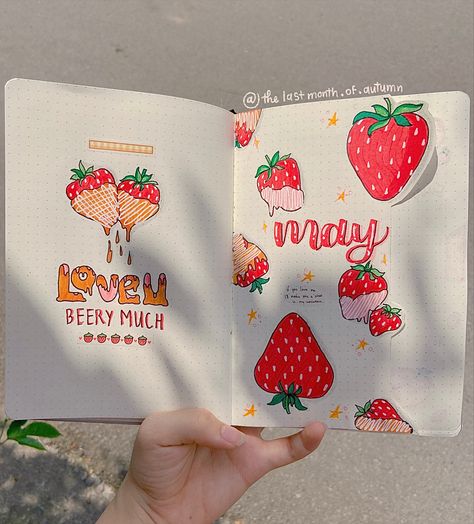 May Journal Ideas, Strawberry Journal, Aesthetic Bullet Journal, Bullet Journal Month, Strawberry Theme, Bullet Journal Ideas Templates, Creating A Bullet Journal, Bullet Journal Cover Ideas, Bullet Journal Mood Tracker Ideas