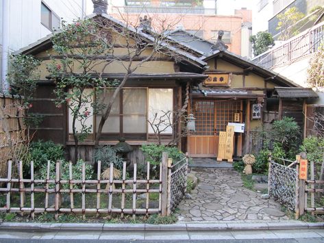 All sizes | Tokyo streets | Flickr - Photo Sharing! Rural Japanese House, Small House Japan, Japanese House Exterior, Small Japanese House, Japanese Exterior, Tokyo House, Japan Traditional House, Japanese Houses, Japanese Town