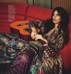 Lady Retro in Elle Spain with Sara Sampaio wearing Hermes,Missoni,Versace - Fashion Editorial | Magazines | The FMD Guitar Fashion Editorial, 70s Editorial Photoshoot, Music Fashion Editorial, 70s Fashion Editorial, 70s Editorial, Boho Editorial, Spain Women, 70s Photoshoot, Dior Hat