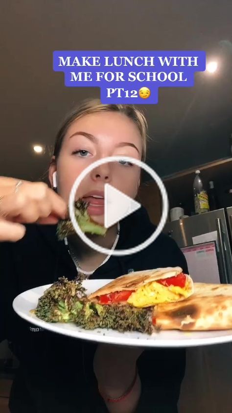 Tiktok Lunch Ideas, Lunch Idea Videos, Lunch Ideas For Work Videos, Lunch Recipes Tiktok, School Lunch Ideas Videos, Mia Challiner, Make Lunch With Me, Home Lunch Ideas, Dog Days Are Over