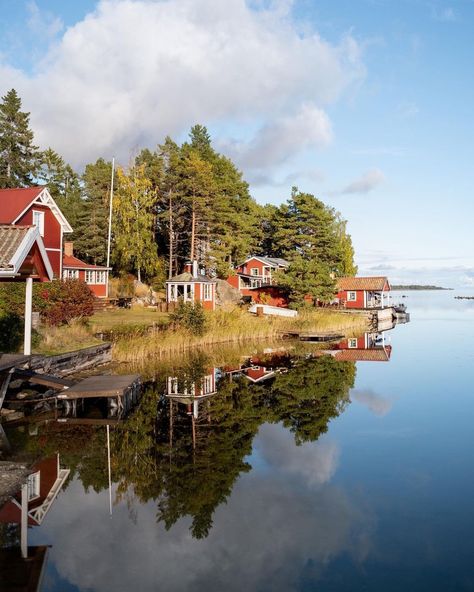 Sweden Summer Aesthetic, Swedish Summer Aesthetic, Swedish Aesthetic, Sweden Aesthetic, Swedish Country House, Sweden Summer, Swedish Summer, Swedish Cottage, Sweden Travel