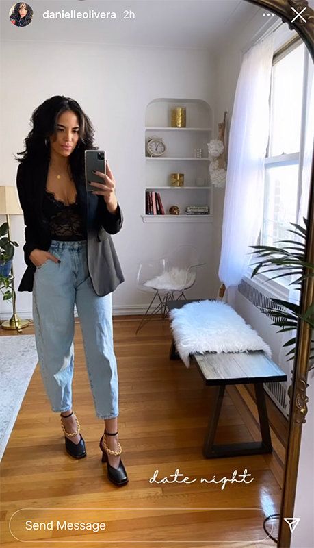 Danielle Olivera's Casual Date Night Denim Look With Boyfriend | Style & Living Trendy Outfits Date Night, Style Inspiration Night Out, Relaxed Night Out Outfit, Cute And Casual Date Night Outfits, Casual Chic Going Out Outfits, Night Out Looks Winter Casual, Casual Outfits For Dates, Going Out Outfits Midsize Night, Dinner Looks Outfit Night Out Casual