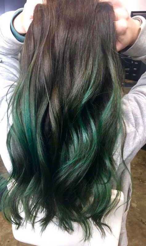 Wedding-worthy emerald green balayage. #hairstyles