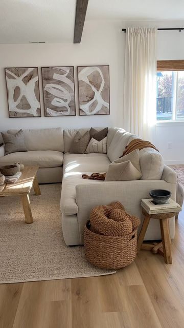 Big Sectionals Living Room, Small Living Room Inspirations Cozy, Neutral Clean Living Room, Neutral House Ideas, Neutral Color House Decor, Organic Modern Small Home, Cozy Living Room Decor Ideas On A Budget, Organic Modern Neutral Living Room, Neutral Home Living Room