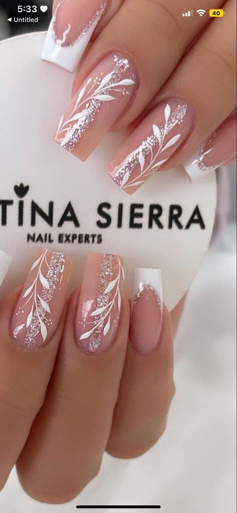 Bridal Acrylic Nails Wedding, Beige Wedding Nails, Filigree Nail Art, Nail Art Wedding Elegant Pink, Gel Nail Designs For Wedding, Nail Designs For Wedding The Bride, Bride Acrylic Nails Wedding, Wedding Nails Flowers, Short Nail Designs Wedding