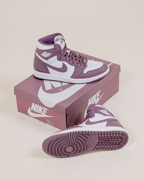 Elevate your sneaker game with the Air Jordan 1 Retro High OG 'Sky J Mauve' dropping on October 14th. Don't miss out on this iconic release. 👟 #AirJordan1 #RetroHighOG #SkyJMauve #SneakerHeads #NewRelease #SneakerStyle #SneakerLove #IconicKicks #FootwearFashion #SneakerObsession #FashionFriday #SneakerAddict #FreshKicks #ShoeGameStrong #SneakerCulture #HighTopSneakers #SneakerDrop #SneakerCollector #SneakerFreak #SneakerHeadCommunity #SneakerNews #FashionForward #topsandbottoms Nike Jordan Air 1, Jordan Iii, All Jordans, Jordan Sneaker, Nike Air Jordan 1 Retro, Hightop Sneakers, Jordan 1 High Og, Air Jordan 1 Retro High Og, Air Jordan 1 Retro High