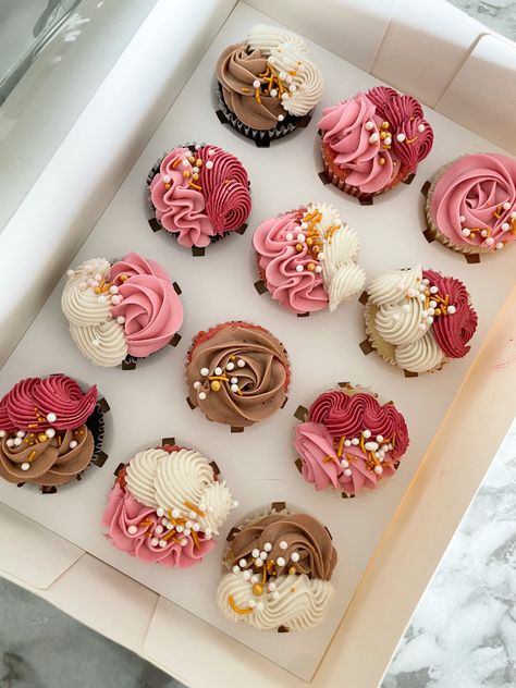 Brown Cupcakes, Cake Business, Pink And Brown, Cake Ideas, Birthday Cake, Cake, Birthday, Pink