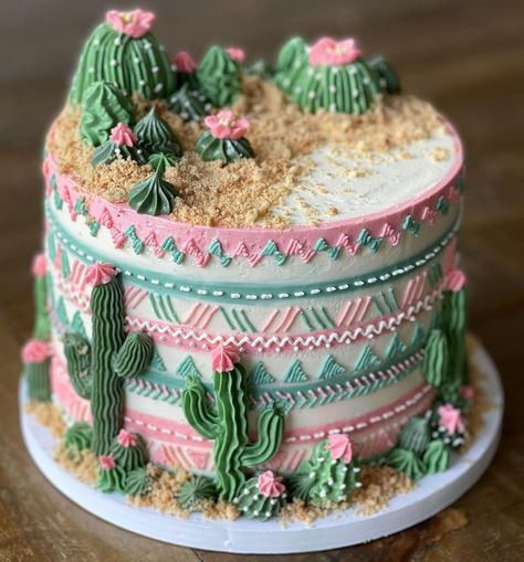 Aztec Cake Ideas, Western Sheet Cake Ideas, Western Theme Cake Cowgirl, Desert Party Decor, Fiesta Cookie Cake, 4-h Cake Decorating Ideas, Women Cake Ideas, Embroidery Cake Design, Fiesta Cake Ideas