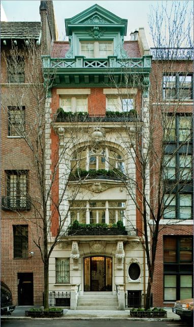 beaux arts Townhouse Nyc, Peter Pennoyer, Brownstone Homes, New Classical Architecture, New York Townhouse, Nyc Townhouse, Townhouse Exterior, Town Houses, Genius Loci