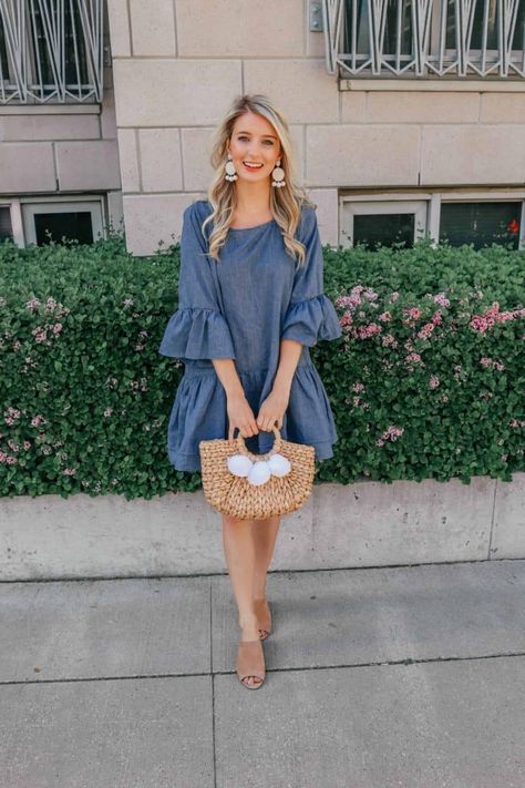 Half Moon Bag Outfit, Moon Bag Outfit, Chambray Dress Outfit, Bag Outfit Ideas, Pom Pom Bag, Moon Bag, Bag Outfit, Trumpet Sleeve, Modest Wear