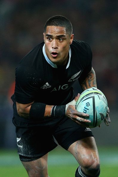 Aaron Smith Photos - New Zealand v Australia - Zimbio Rugby Photography, Rugby Wallpaper, All Blacks Rugby Team, Nz All Blacks, Speed Draw, Aaron Smith, Hot Rugby Players, Rugby Boys, Rugby Games