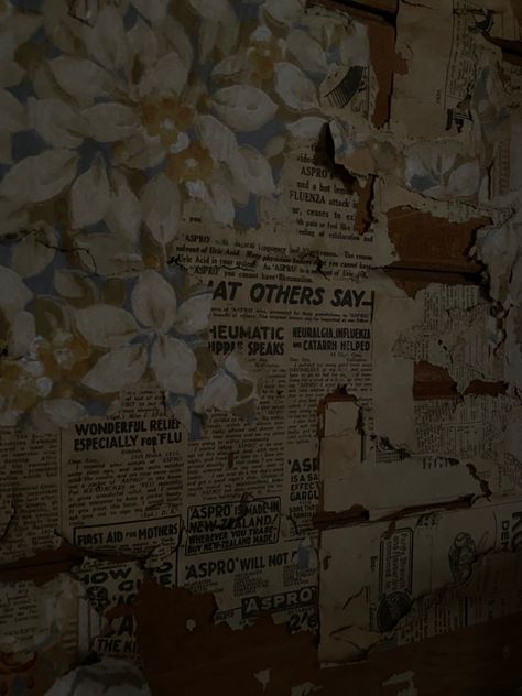 Antique Grunge Aesthetic, 1920 Newspaper, Antique Grunge, Type Of Aesthetics, Archive Aesthetic, Collage Journaling, Different Types Of Aesthetics, Grunge Core, 2023 Wallpaper