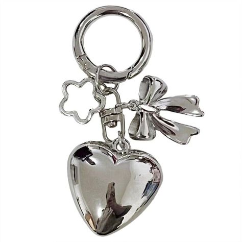 Trendy Heart Keyring with Lovely Bowknot Detail for Handbag or Key Organization Features: Elevate your with this alloy keychain featuring a heart shaped pendant. Crafted from quality alloy material, this durable keychain is built to last without rusting. Perfect for individuals who appreciate fashionable accessories that complement their taste. Whether you're heading to work or going out for a night out, this versatile keychain can be used to decorate keys, bags, and more. Make a thoughtful choice with this jewelry keychain, suitable for various occasions and expressing your unique Specifications: Material: Alloy Size: As Shown in the Picture Package Includes: 1x Heart Keychain note: Please allow 1-2cm errors due to manual measurement. Please make sure you do not mind before you order. Due Cute Keychains For Backpacks, Fancy Keychain, Cute Keychains For Car Keys, Bag Accessories Keychain, Y2k Keychain, Keychain Packaging, Key Organization, Heart Key Ring, Jewelry Keychain