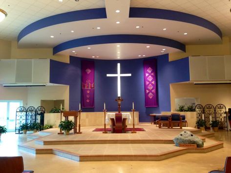 Stage Ceiling Design, Pulpit Design Church Stage, Church Interior Design Modern, Church Ceiling Design, Church Pulpit Design Ideas, Modern Church Stage Design, Church Altar Design Ideas, Design Ceiling Ideas, Contemporary Church Design