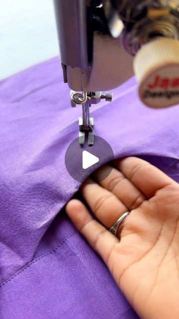 Pocket Sewing, Sewing Pockets, Pocket Designs, Sewing Tips And Tricks, Sewing Machine Quilting, Sewing Alterations, Sewing Easy Diy, Sewing Tutorials Clothes, Sewing Tips