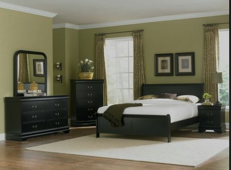 Sage Walls Black Furniture Black Bedroom Sets, Green Bedroom Design, Dark Bedroom Furniture, Sleigh Bedroom Set, Bedroom Furniture Layout, Black Bedroom Furniture, Lit King Size, Dark Furniture, Green Bedroom