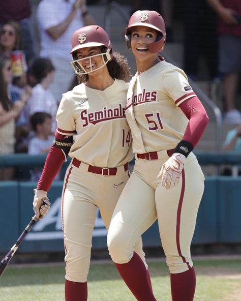 Florida State Football, Softball Training, Women Baseball, Sport Women, Softball Team, Softball Players, Women Volleyball, Baseball Women, Sporty Girls