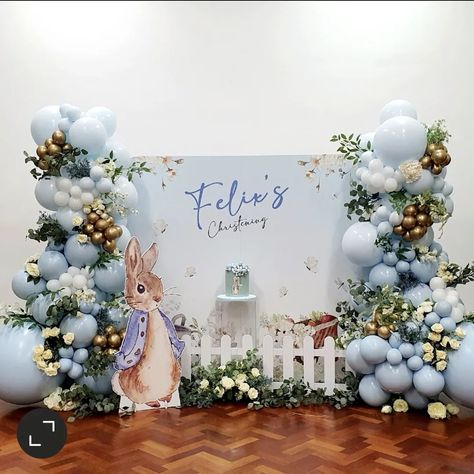 Peter Rabbit Themed Party - The Glitzy Balloon Company Peter Rabbit Birthday Theme, Peter Rabbit Decor, Peter Rabbit Balloon Ideas, Peter Rabbit Balloon Garland, Peter Rabbit Balloon Arch, Peter Rabbit Theme Party Decor, Rabbit Themed Birthday Party, Peter Rabbit Backdrop Ideas, Peter Rabbit Garland