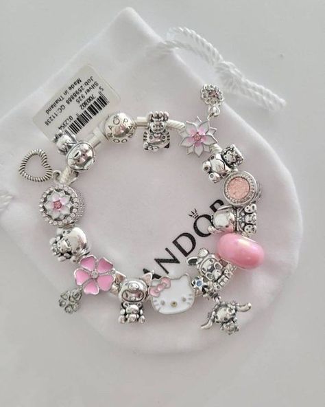 Christmas Wishlist For Teens, Girly Items, Birthday Gifs, Pandora Bracelet Charms Ideas, Girly Bracelets, Pandora Bracelet Designs, Hello Kitty Jewelry, Hello Kitty Accessories, Bracelet Pandora