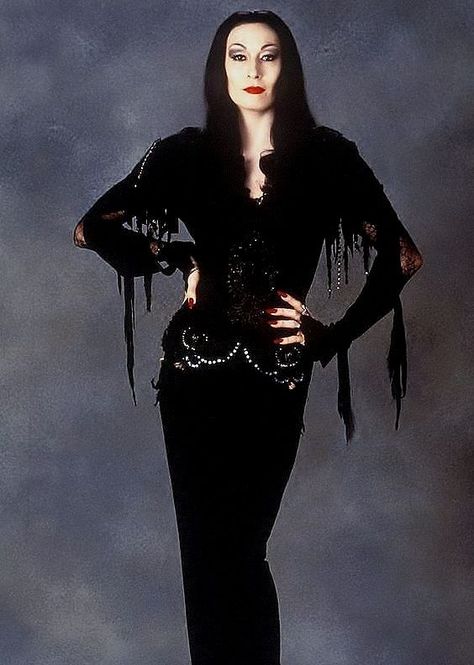 Adams Family Morticia, Morticia Addams Costume, Morticia And Gomez Addams, Addams Family Musical, Hip Thigh Tattoos, Goth Princess, Gomez And Morticia, Street Goth, Anjelica Huston