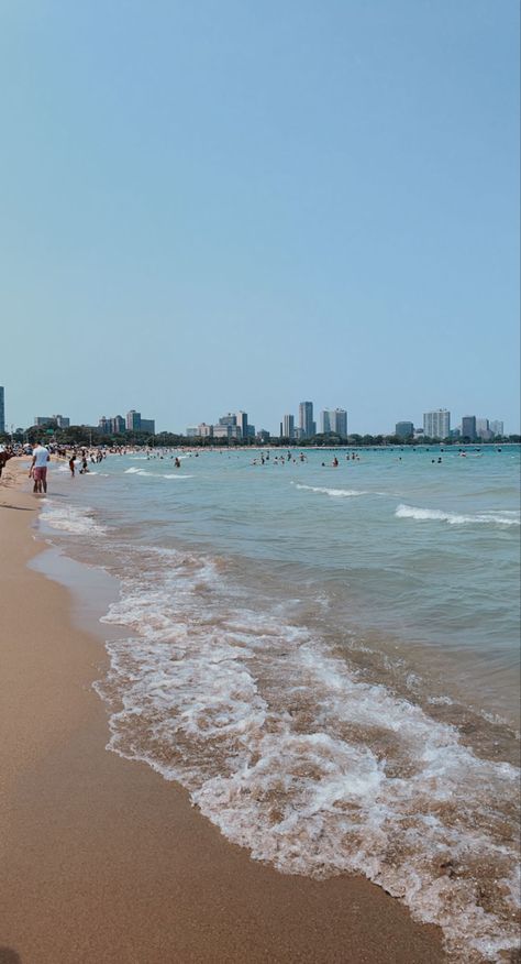 Chicago Beach Aesthetic, Chicago Aesthetic Summer, Chicago Summer Aesthetic, Chicago Lake Michigan, Beach Chicago, Honeymoon Vibes, Usa Life, Chicago Lake, Chicago Beach