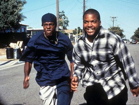 #Friday (1995) - Craig & Smokey Friday Ice Cube, Friday 1995, Hip Hop Movies, Cultura Hip Hop, 90s Rappers, Friday Movie, Today Was A Good Day, Chris Tucker, Estilo Cholo