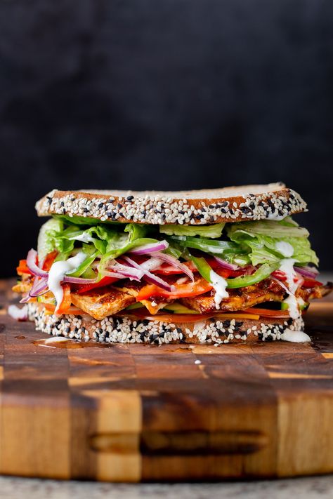 Wfpb Sandwich, Veggie Protein, Quick Summer Meals, Vegetarian Sandwiches, Uni Vibes, Club Sandwich Recipes, Tofu Sandwich, Homemade Tofu, Vegan Sandwiches