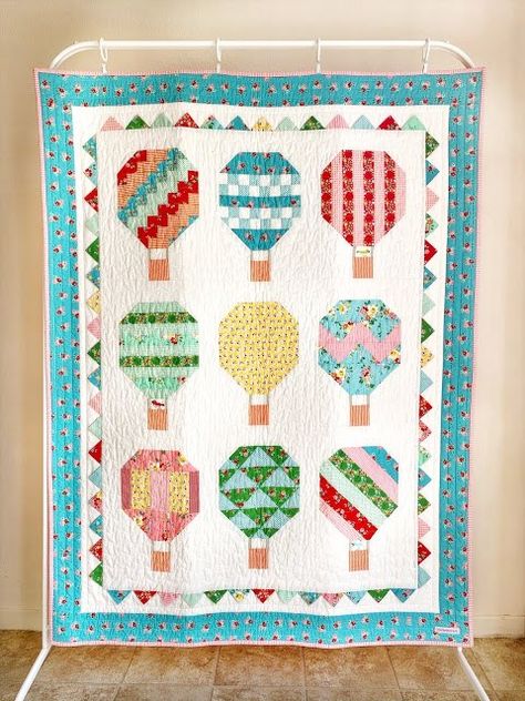 Hot Air Balloon Quilt, Balloon Quilt, Summer Sewing Projects, Prairie Points, Baby Quilt Patterns, Boy Quilts, Hot Air Balloons, Foundation Paper Piecing, Air Balloons