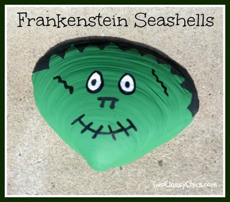 Halloween Painted Shells, Painted Frankenstein, Painting Seashells, Seashell Decorations, Painting Shells, Beach Halloween, Sanibel Shells, Painted Seashells, Shell Painting