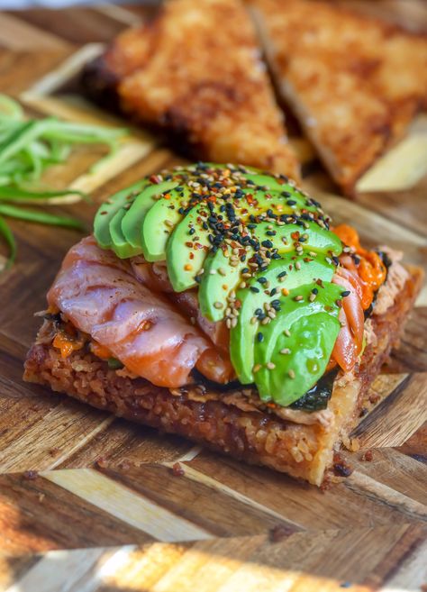 Erewhon Sushi Sandwich Dupe (ish?) Sushi Sandwich Recipes, Coconut Appetizers, Erewhon Food, Erewhon Recipes, Spicy Salmon Recipes, Spicy Tuna Salad, Breakfast Sushi, Rigatoni Recipes, Small Bites Appetizers