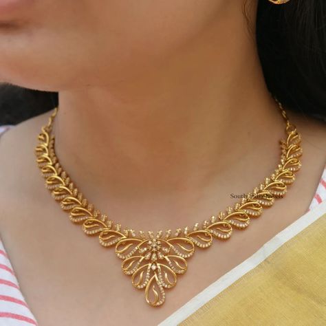 Wide range of Necklace Sets Available to shop on www.shop.southindiajewels.com. Premium quality. FREE shipping. To check more designs and… | Instagram Gold Jewelry Necklace Wedding, Gold Design Jewellery Necklaces, New Design Jewellery, Wedding Necklaces For Bride, Gold Necklace Set Simple, Gold Set Design, Gold Jewelry Design, Short Gold Necklace, Handmade Necklace Designs