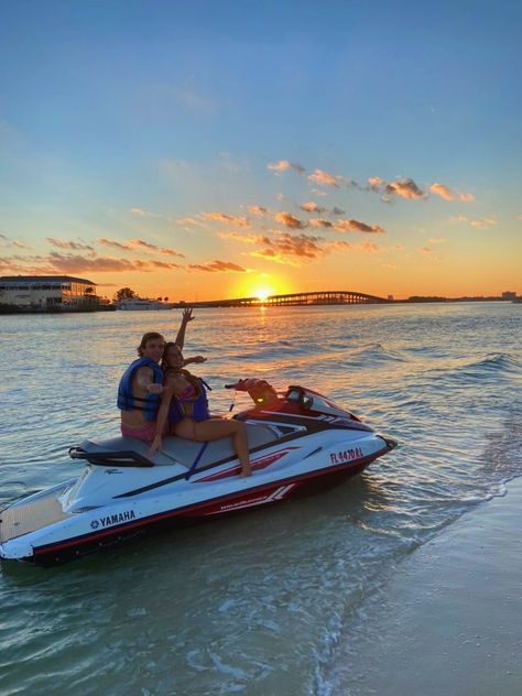 Couple Jetski Aesthetic, Jetski Pictures Aesthetic, Jetski Aesthetic Couple, Jetski Couple, Jetski Aesthetic, Beach Jetski, Widgets Summer, Besties Aesthetic, Alphabet Dating