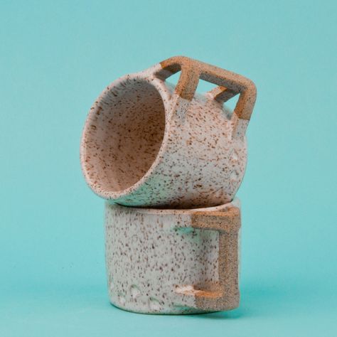 Miss Moss: Ceramics Pottery Shapes, Mugs Handmade, Miss Moss, Sculptures Céramiques, Cerámica Ideas, Clay Stuff, Tanah Liat, Pottery Inspiration, Clay Mugs