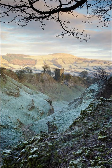 Peveril Castle, British Castles, Peak District National Park, British Countryside, England And Scotland, Peak District, English Countryside, The Peak, British Isles