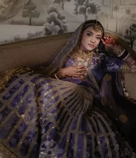 Maroon Anarkali, Lehenga Bride, Purple Lehenga, Sabyasachi Bridal, Sabyasachi Bride, Sabyasachi Lehenga, Green Lehenga, Blue Lehenga, Bridal Lehengas