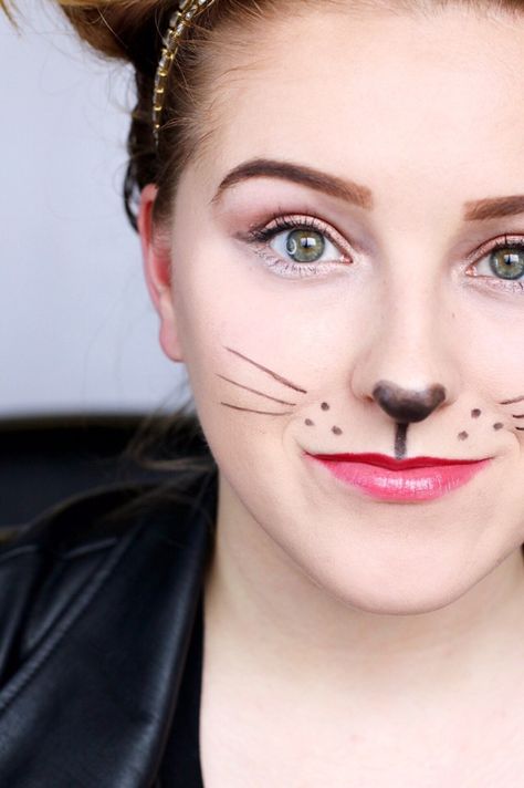 Simple Mouse Halloween Costume | Makeup + Hair + Leather JacketHoney & Betts Mouse Makeup, Halloween Costume Makeup, Brown Matte Lipstick, Halloween Creative, Cheap Ideas, Mouse Costume, Halloween Makeup Tutorial, Halloween Makeup Easy, Decoration Halloween